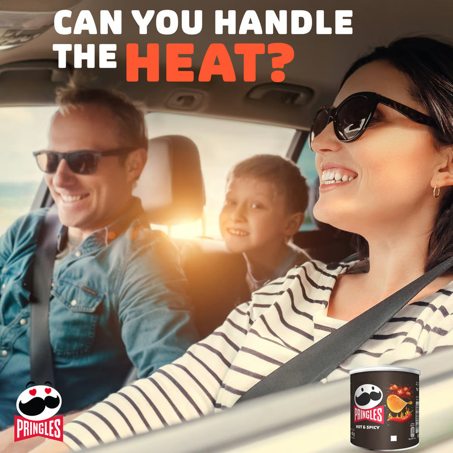 رقائق برينجلز المقرمشة الحارة والمتبلة