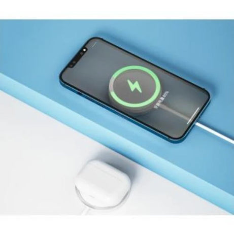 محول WIWU MAGSAFE اللاسلكي العالمي QI المغناطيسي الأبيض بقوة 15 وات